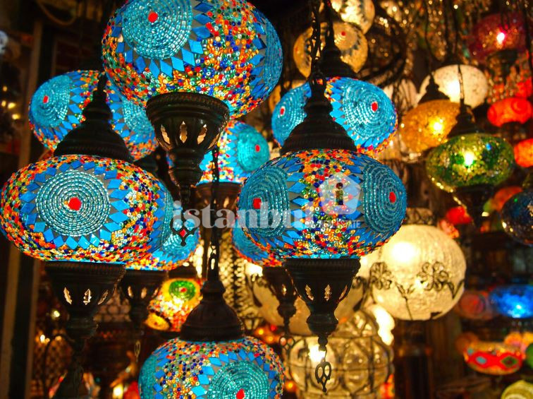 mosaic lamp in istanbul